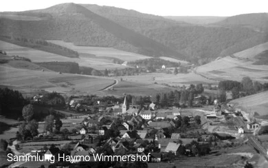 Wenholthausen mit seinen Bahnanlagen auf einem Luftbild der 1950-er Jahre
