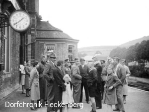 Warten auf den Zug am 19.Oktober 1939